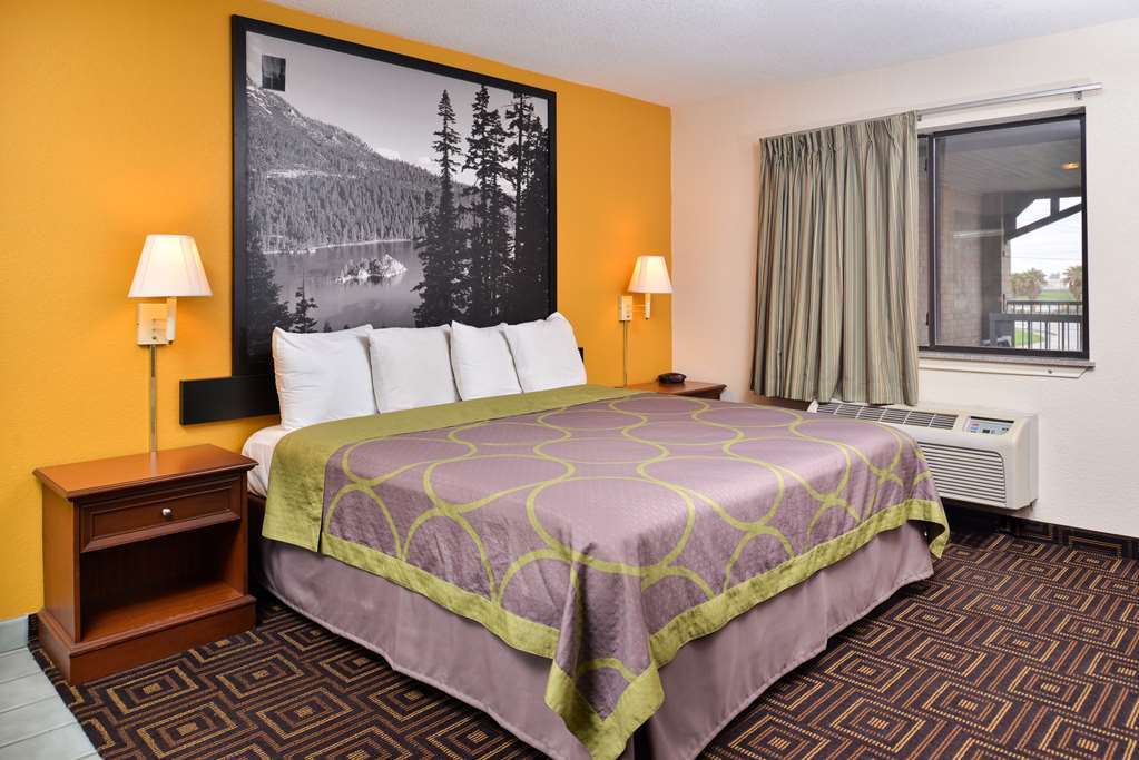 Hotel Super 8 By Wyndham Seguin Habitación foto